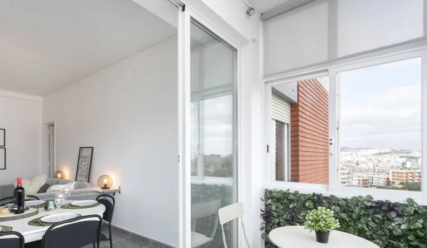 CheckinCheckout - City View Apartment
