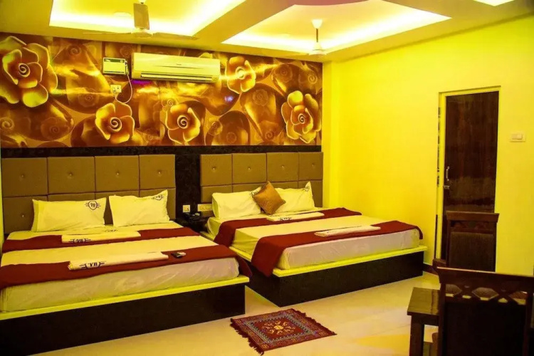 Hotel Vel Residency