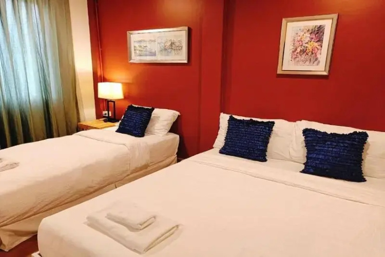 PloyBuri Boutique Hotel