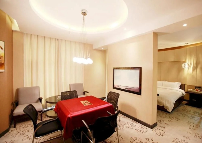 H Exquisite Hotel