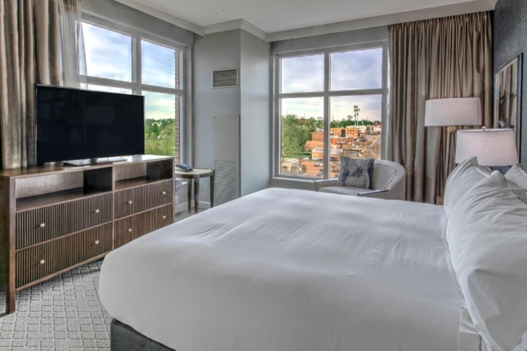 1 Bedroom Double Suite