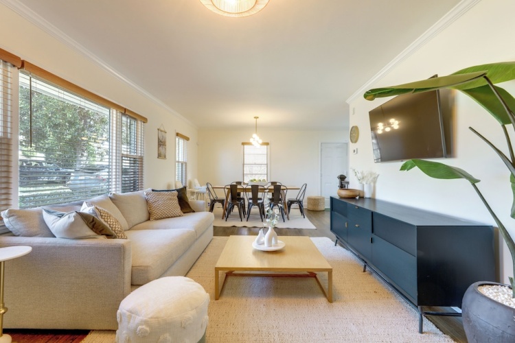 3 Bedrooms Cottage