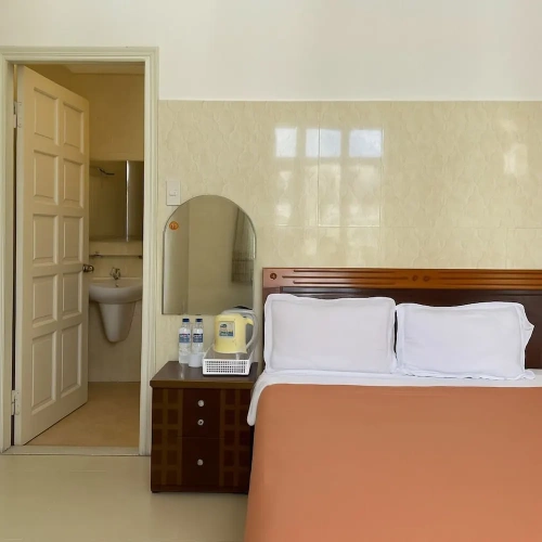 Standard Double room with city view