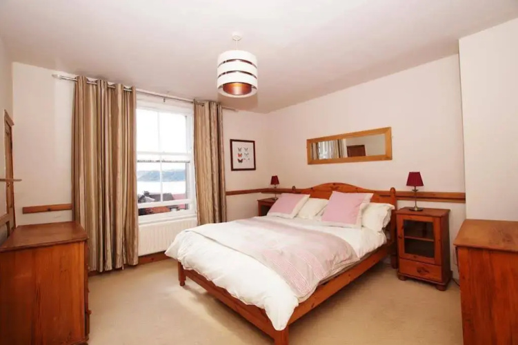 Lighthouse Holiday Cottage
