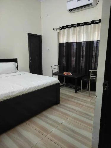 Wave Guest House