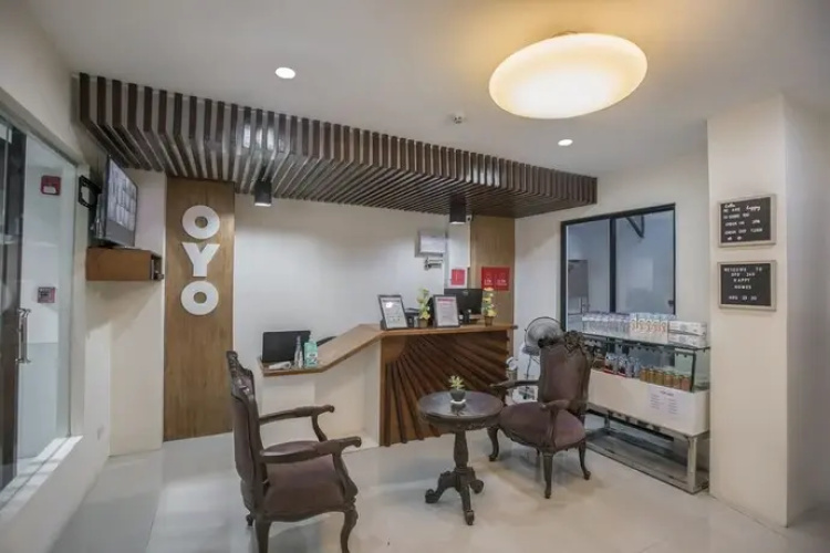 OYO 249 Happy House