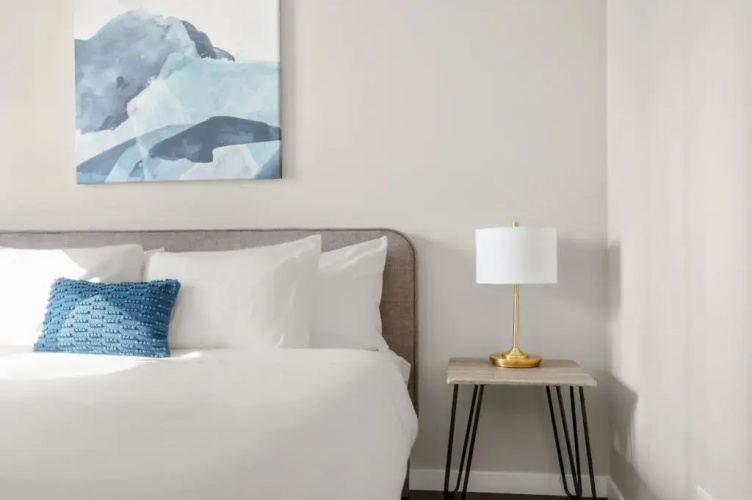 Suite Home Chicago At Coast