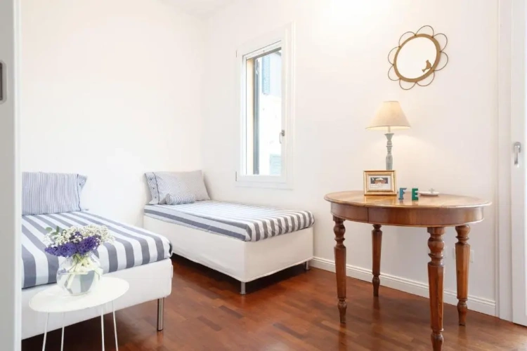 3 Bedrooms Apartment