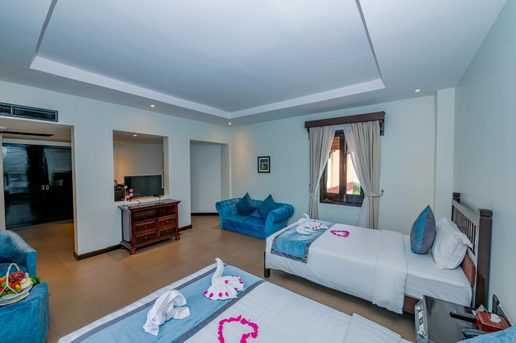 Treasure Oasis Hotel