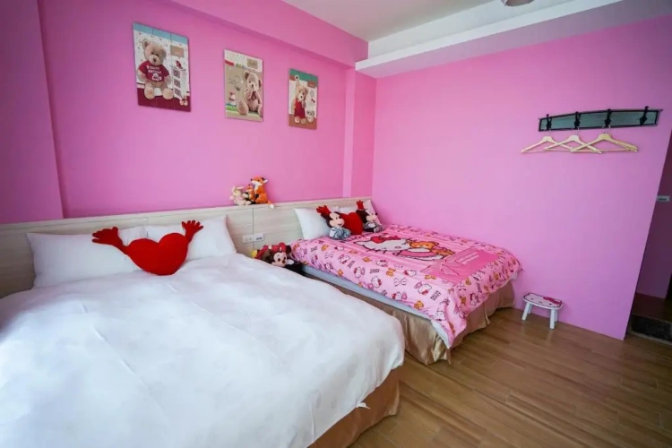 Standard Quadruple room with balcony