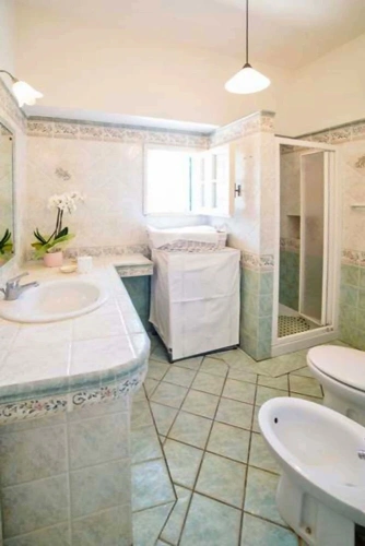 4 Bedrooms Villa with balcony