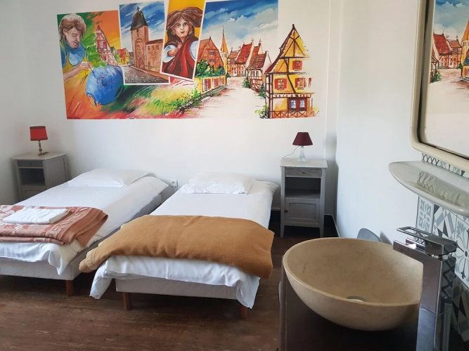Domaine des Brimbelles Hostel