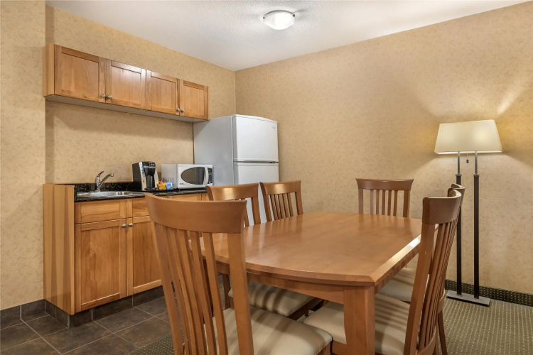 Best Western Sicamous Inn photo 24