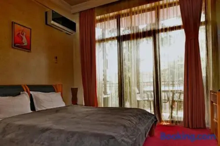 Antika Hotel