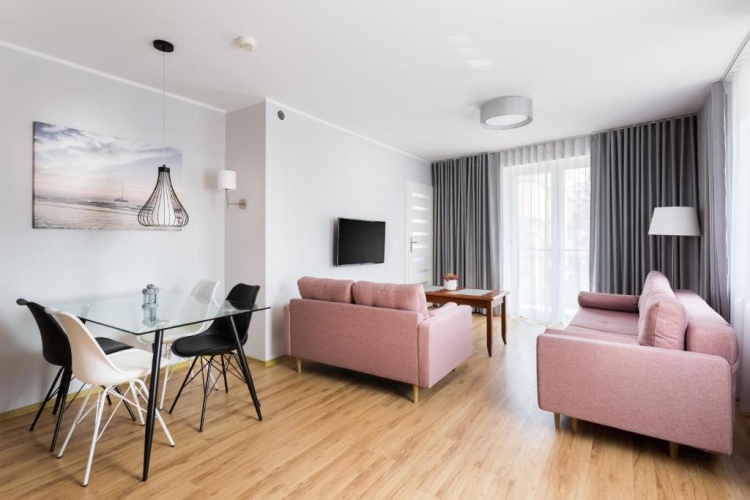 2 Bedrooms Apartment