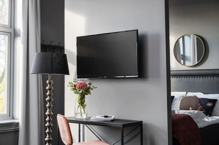 Executive Family Studio