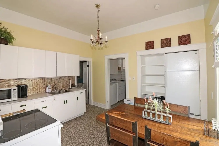 Vintage Parlor 2 Bedroom Home