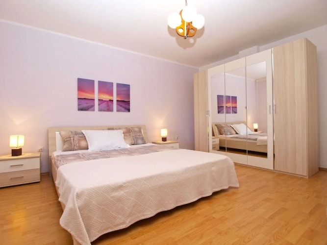Apartment 1482