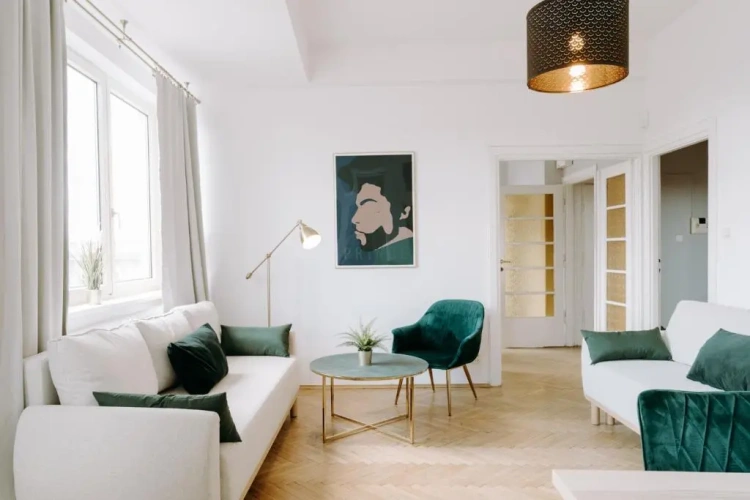 3 Bedrooms Apartment