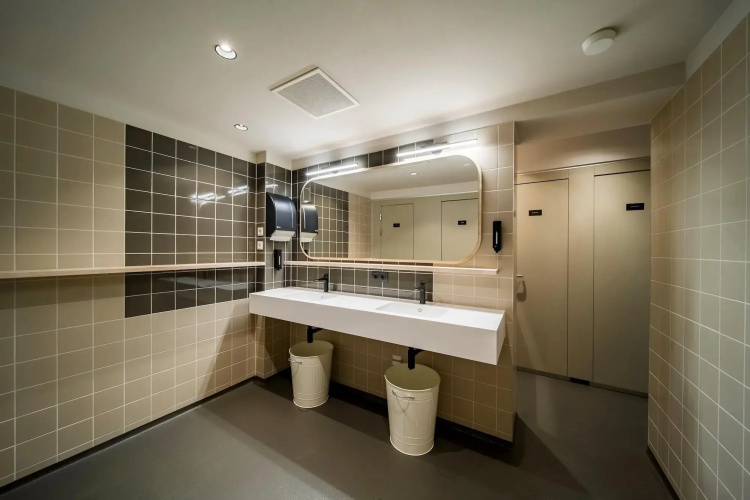 The Bee Hostel