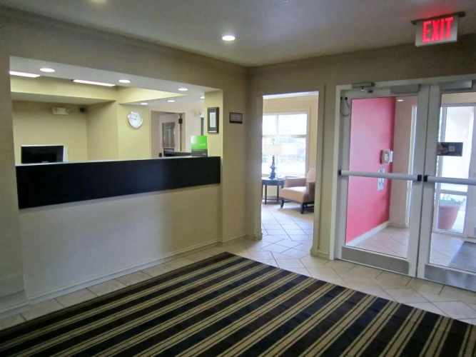 Premium Quadruple Studio