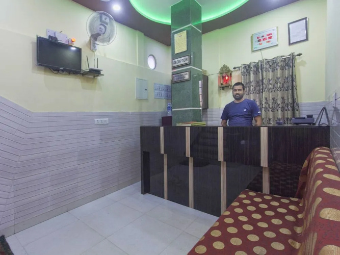 OYO 16792 Bidhan Plaza