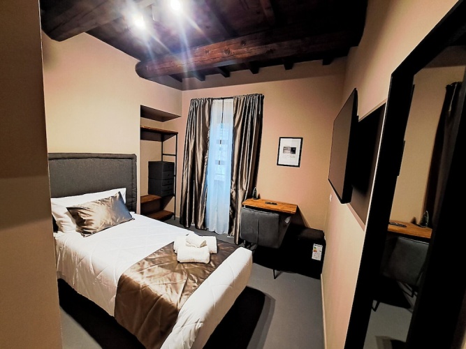 Standard Single room with courtyard view