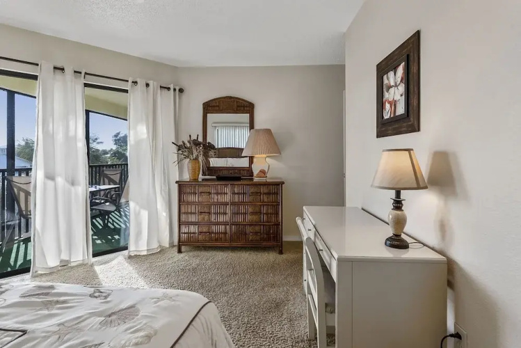 Beachview Condo 2 Bedroom Condo by RedAwning