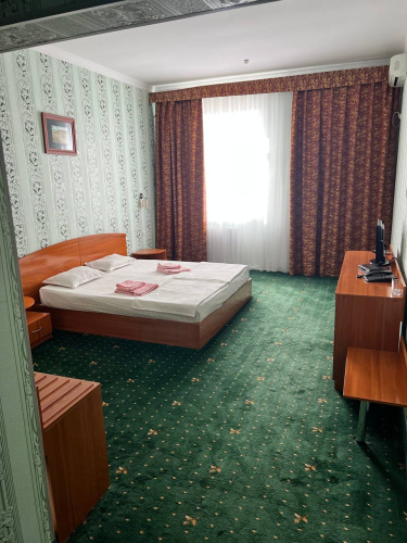 Hayat Inn