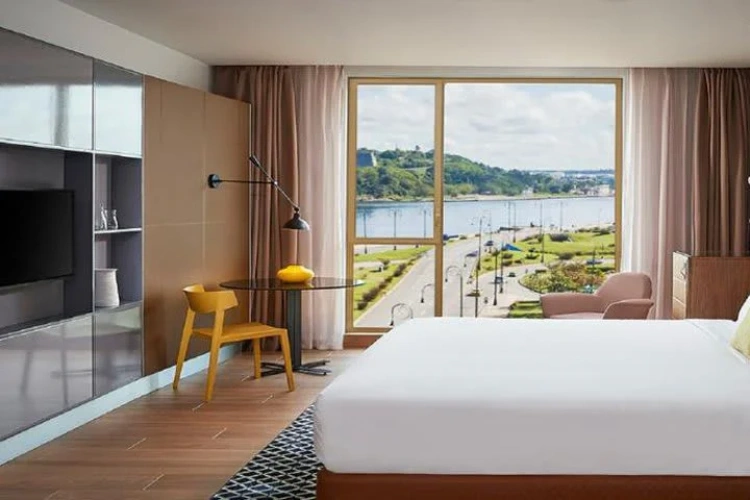 Luxury Double Club room