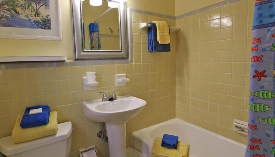 Beachouse Inn & Suites
