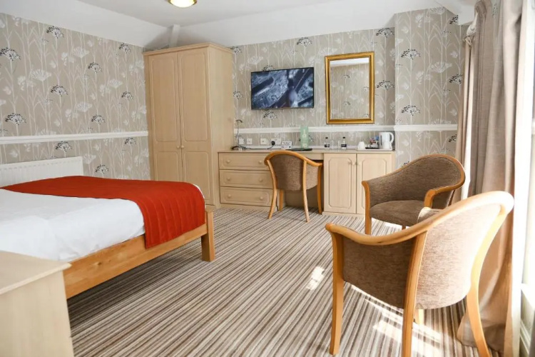 Millfields hotel