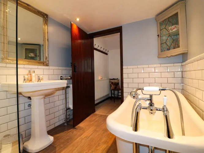 Hoobrook Cottage
