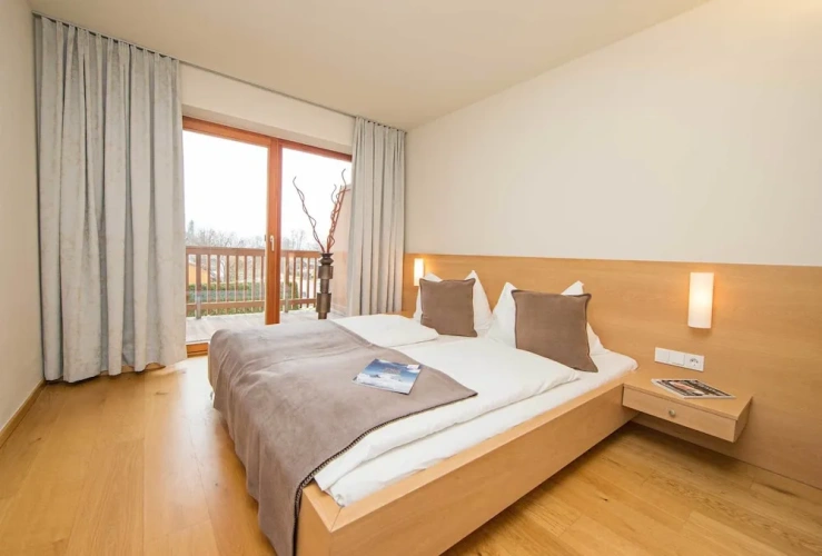 2 Bedrooms Classic Apartment with mountain view