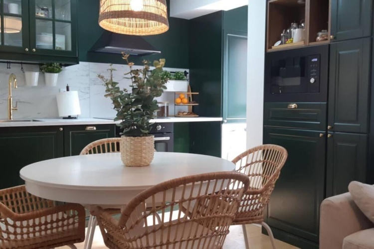 2 Bedrooms Apartment