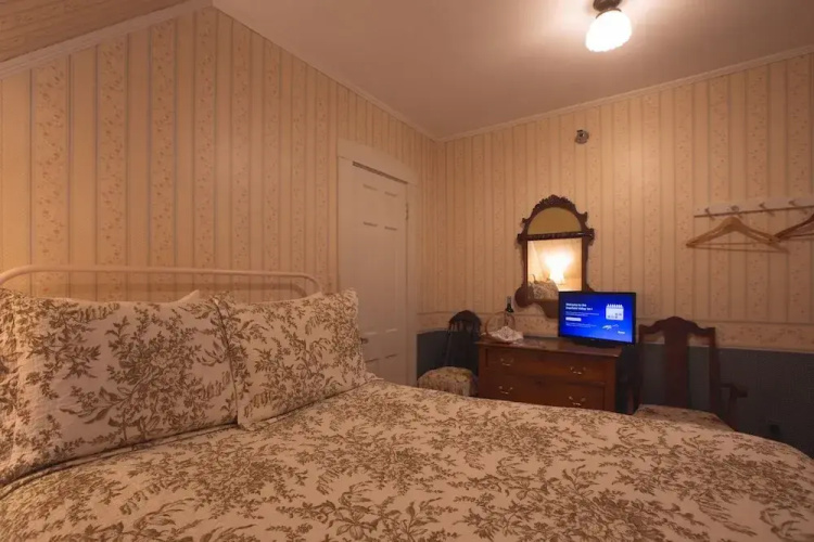 Deerfield Valley Inn