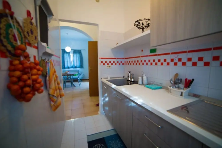 3 Bedrooms Cottage