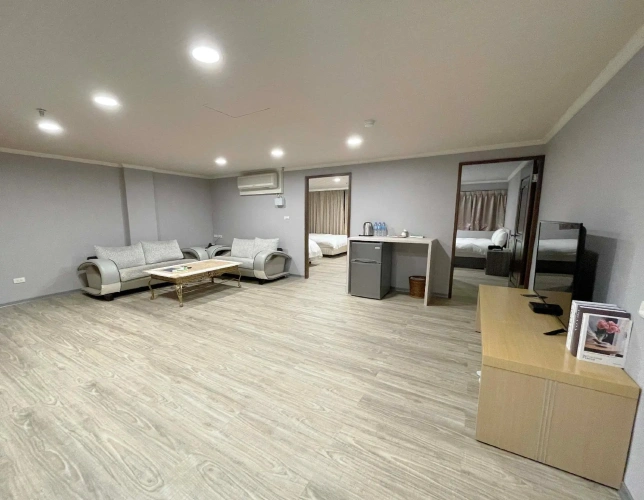 Deluxe Family Suite