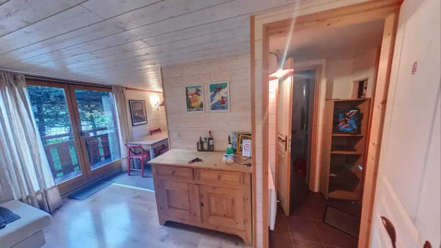 Chalet 4 Pers à proximité des Carroz (CHBLA)