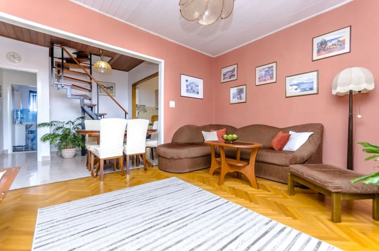 Apartment Buksa