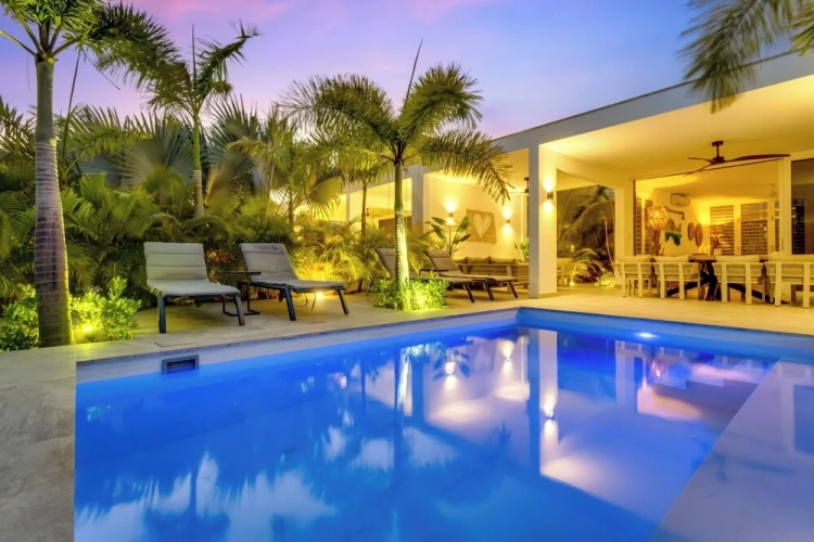3 Bedrooms Villa