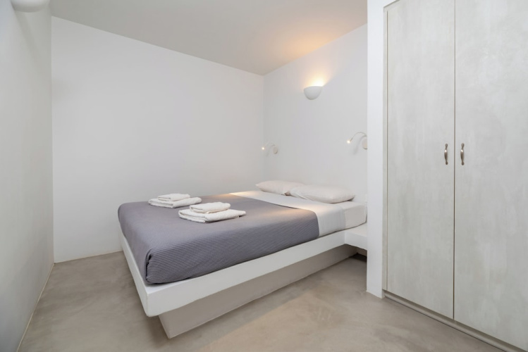 Earth Line Apartement - Oia