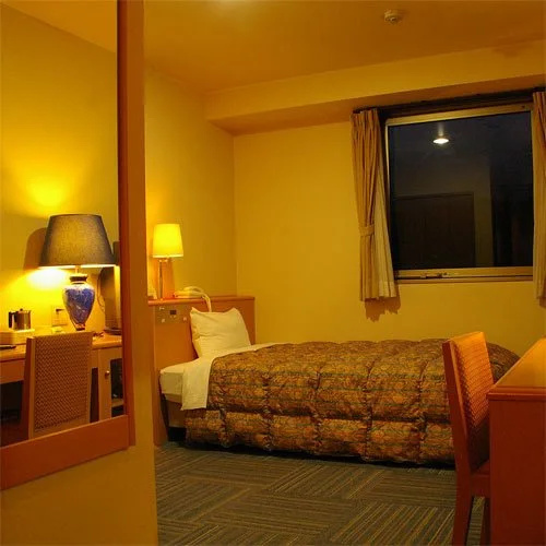 Riverside Hotel