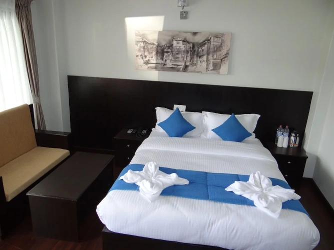 Deluxe Double room with land view