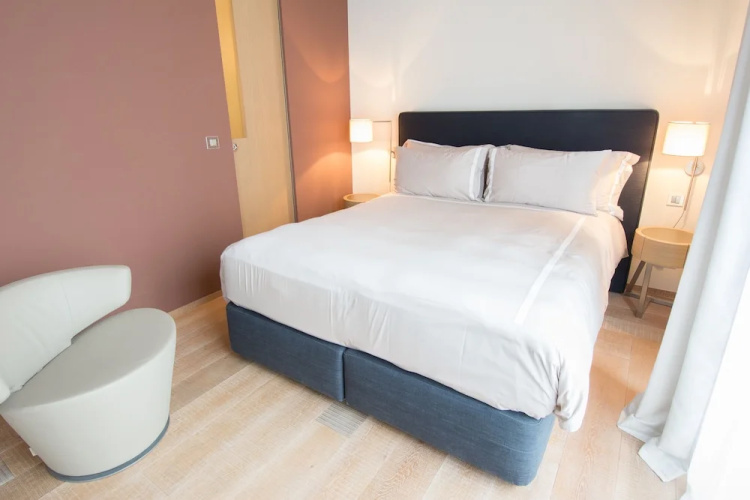 Guillaume Suites