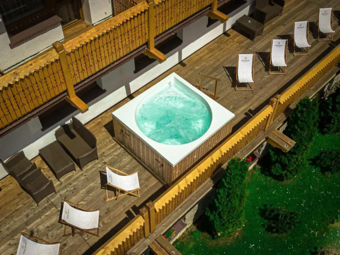 Tatra House Residence
