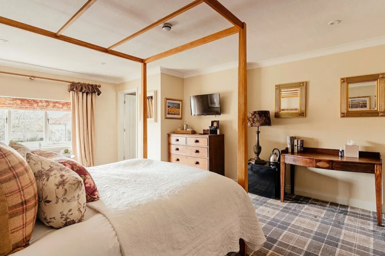 The Pheasant Hotel