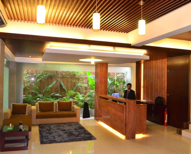 Hotel La Villa Western