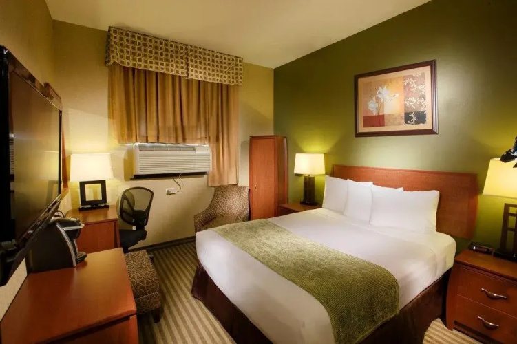 Hotel Q New York