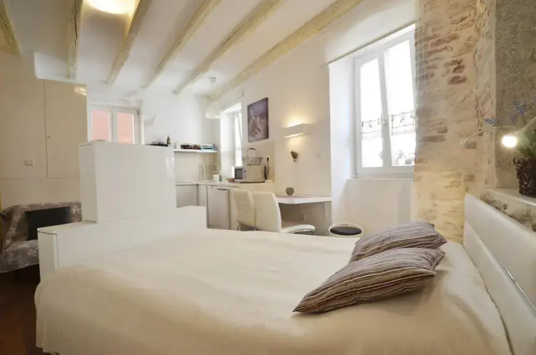 Lavanda - Casale Studios